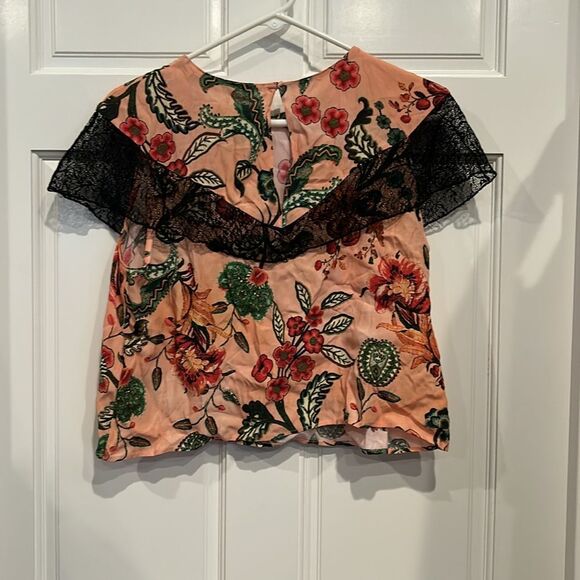 Zara Floral Blouse with Black Lace - Picture 3 of 9